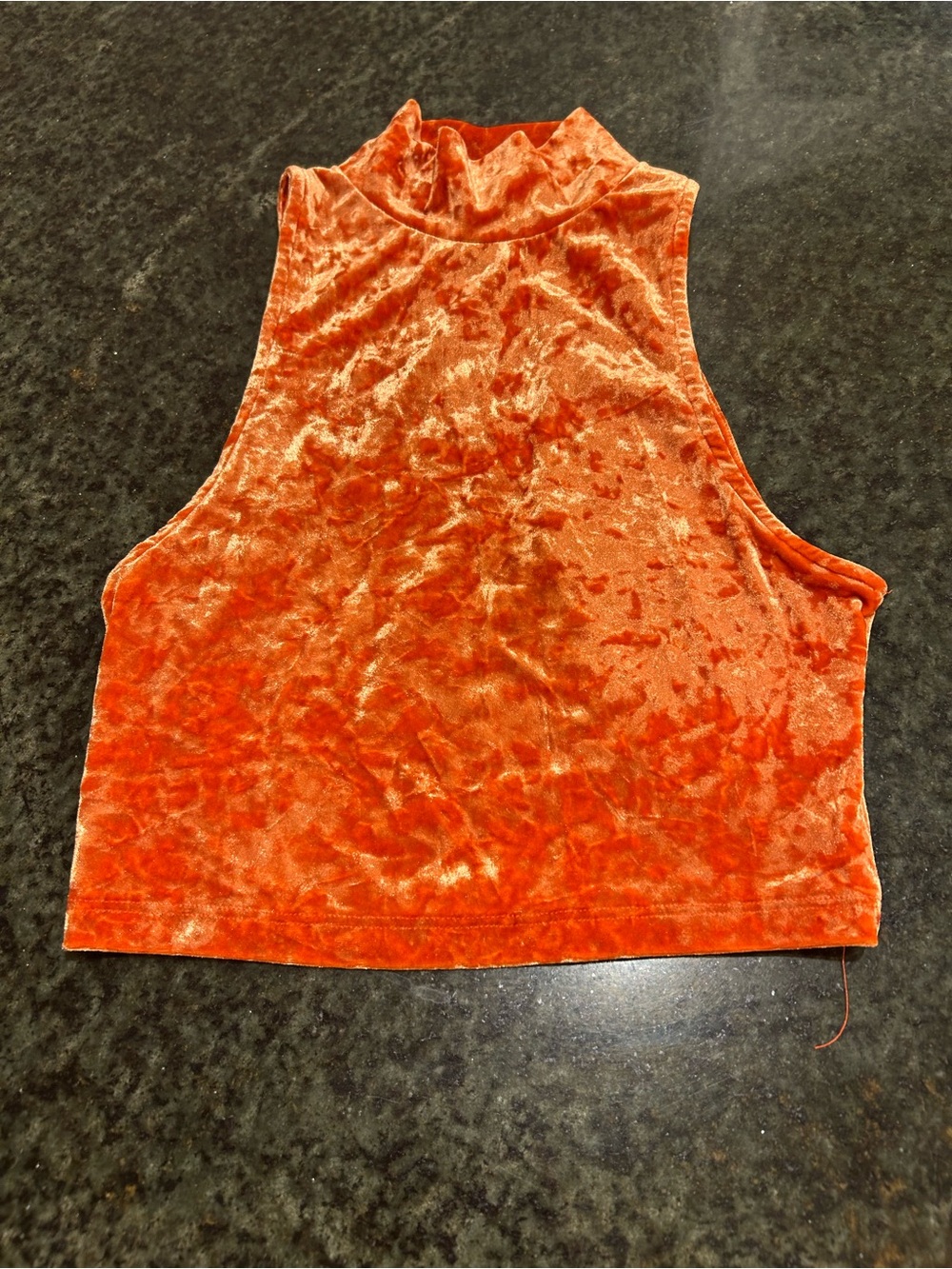 silence + noise Crushed Velvet Mock Neck Crop Top - Orange.  Sz M.  288